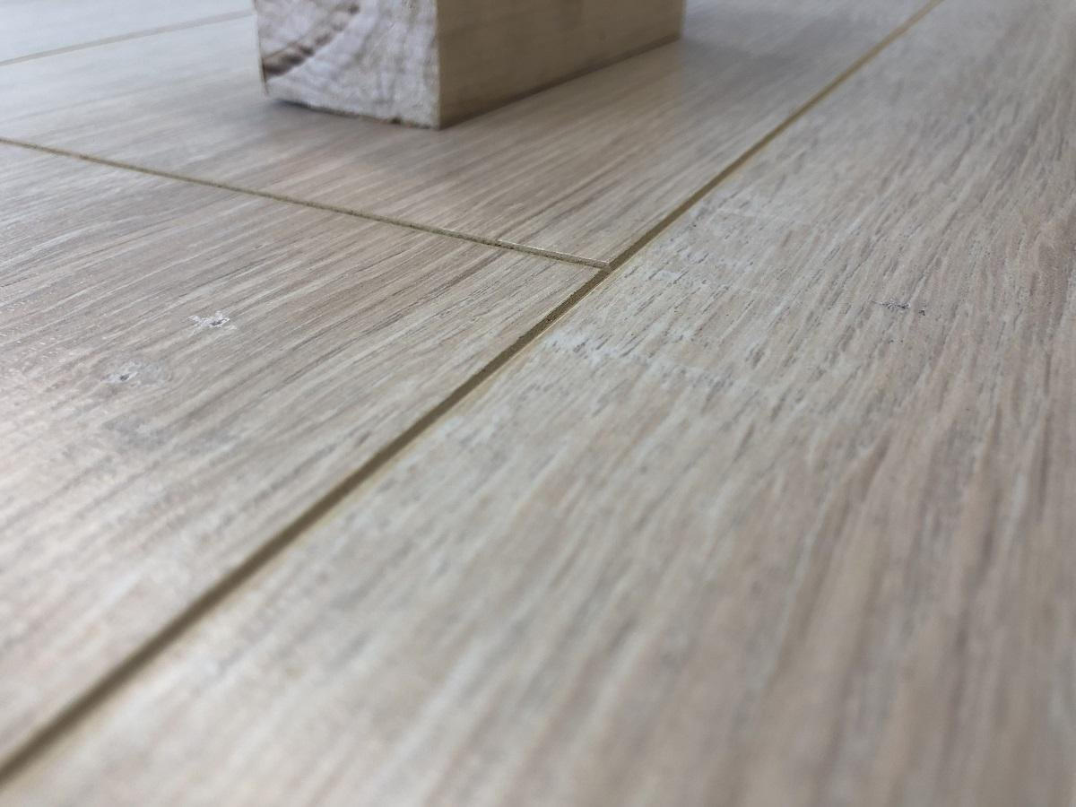 Ламинат "SunFloor" 8/32 4V Дуб Самоа 33 (1380*193*8 мм) — купить в Абакане